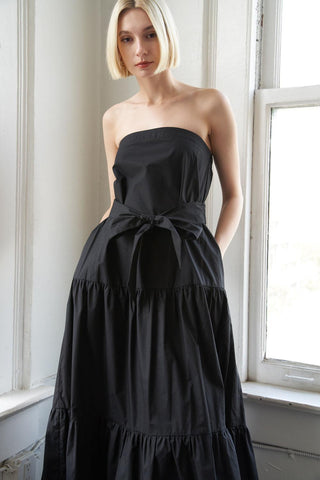 GIRLS JUST WANNA HAVE WOVEN MAXI DRESS - Glamourous Grace