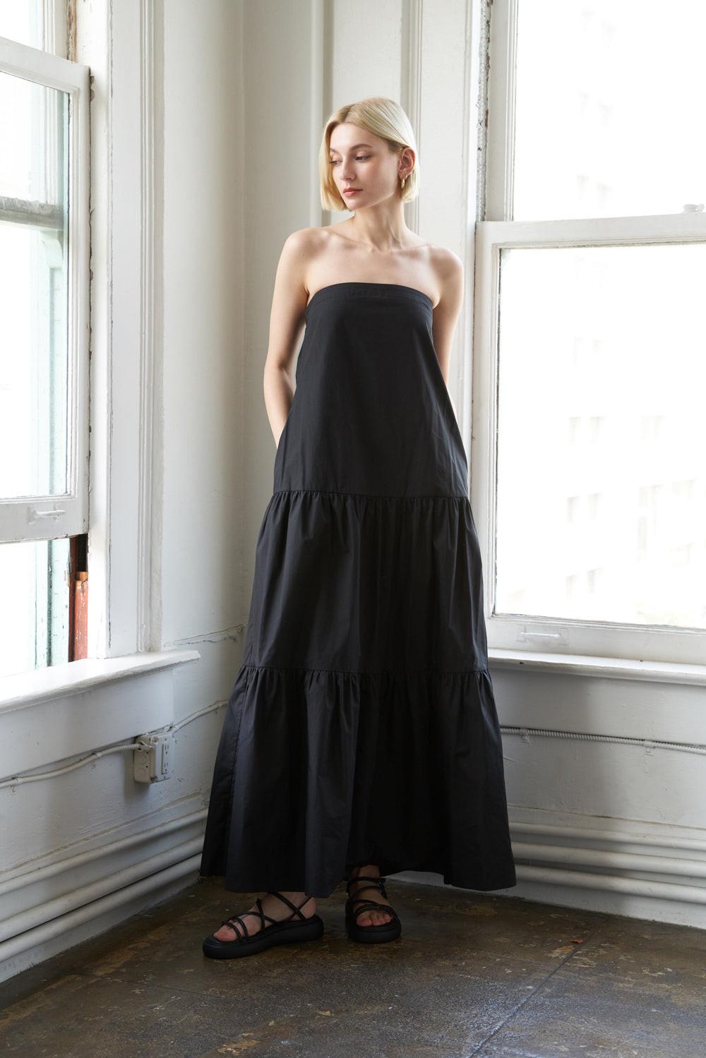 GIRLS JUST WANNA HAVE WOVEN MAXI DRESS - Glamourous Grace