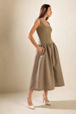 LIGHT UP THE SKY WOVEN MIDI DRESS - Glamourous Grace