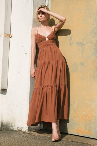 EFFORTLESS ELEGANCE WOVEN MAXI DRESS - Glamourous Grace