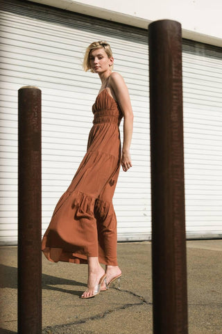 EFFORTLESS ELEGANCE WOVEN MAXI DRESS - Glamourous Grace