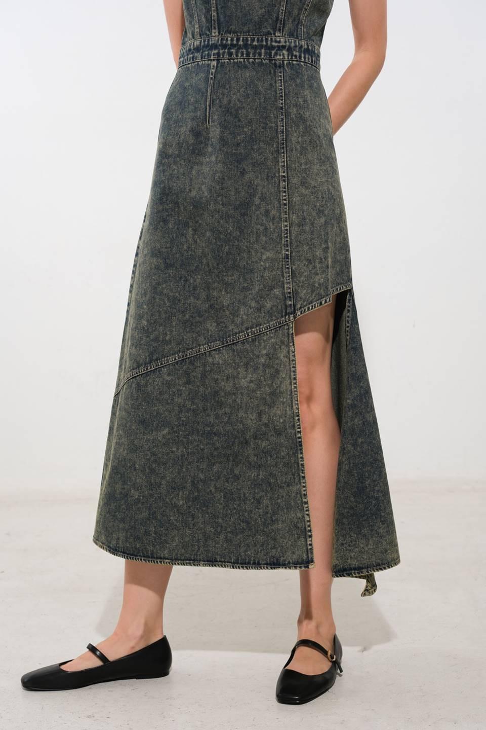 EXOTIC BREEZE DENIM MIDI DRESS - Glamourous Grace