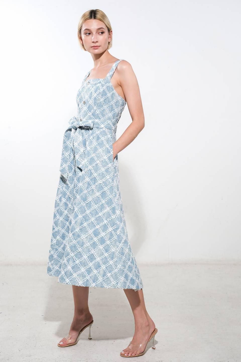 MADE TO BELIVE DENIM MIDI DRESS - Glamourous Grace