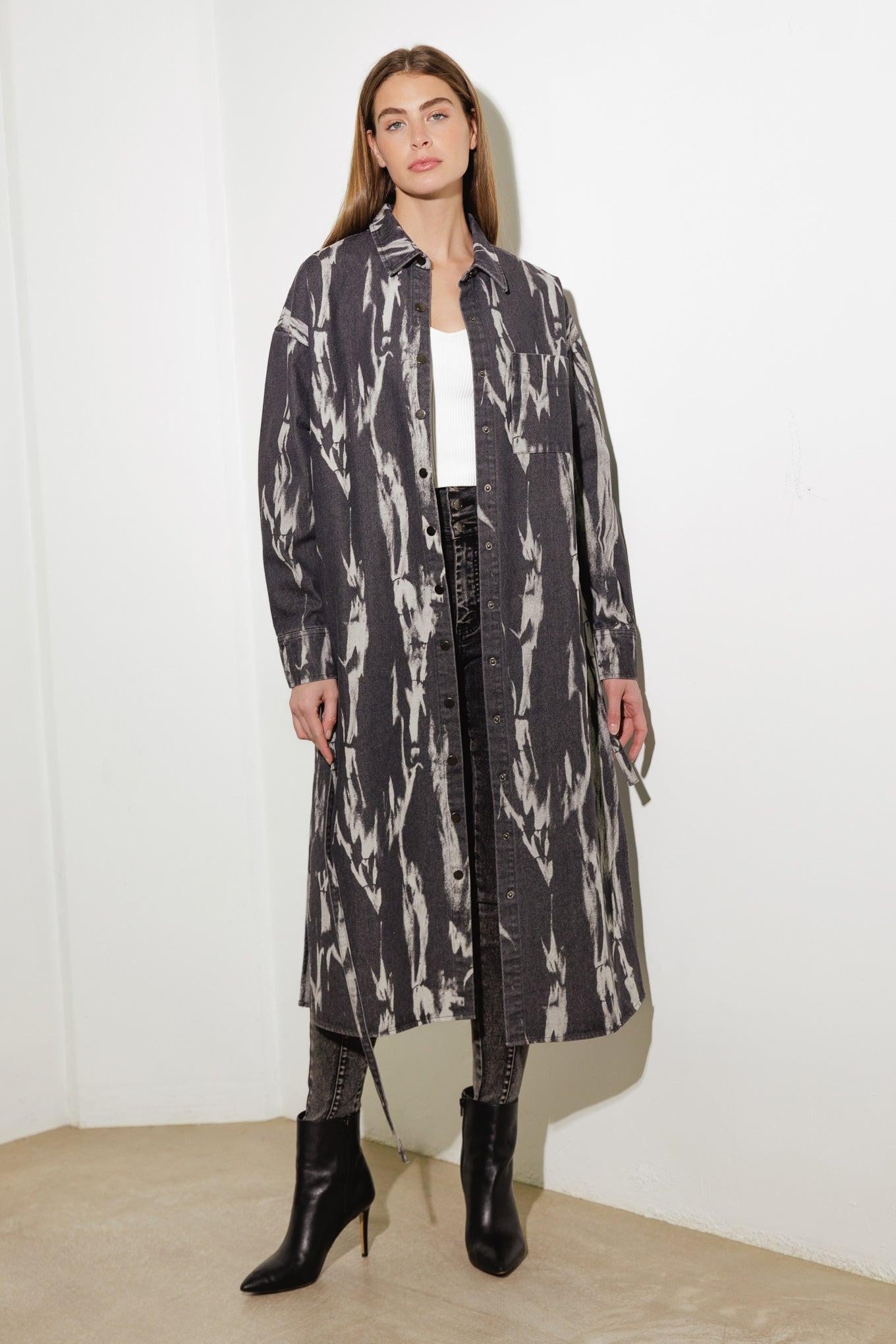 HERE & NOW WOVEN DENIM MIDI SHIRT DRESS - Glamourous Grace