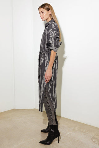 HERE & NOW WOVEN DENIM MIDI SHIRT DRESS - Glamourous Grace