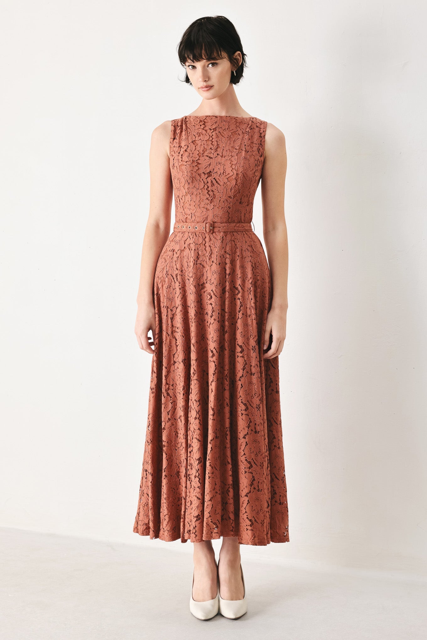 TRUE ROMANCE WOVEN LACE MIDI DRESS - Glamourous Grace