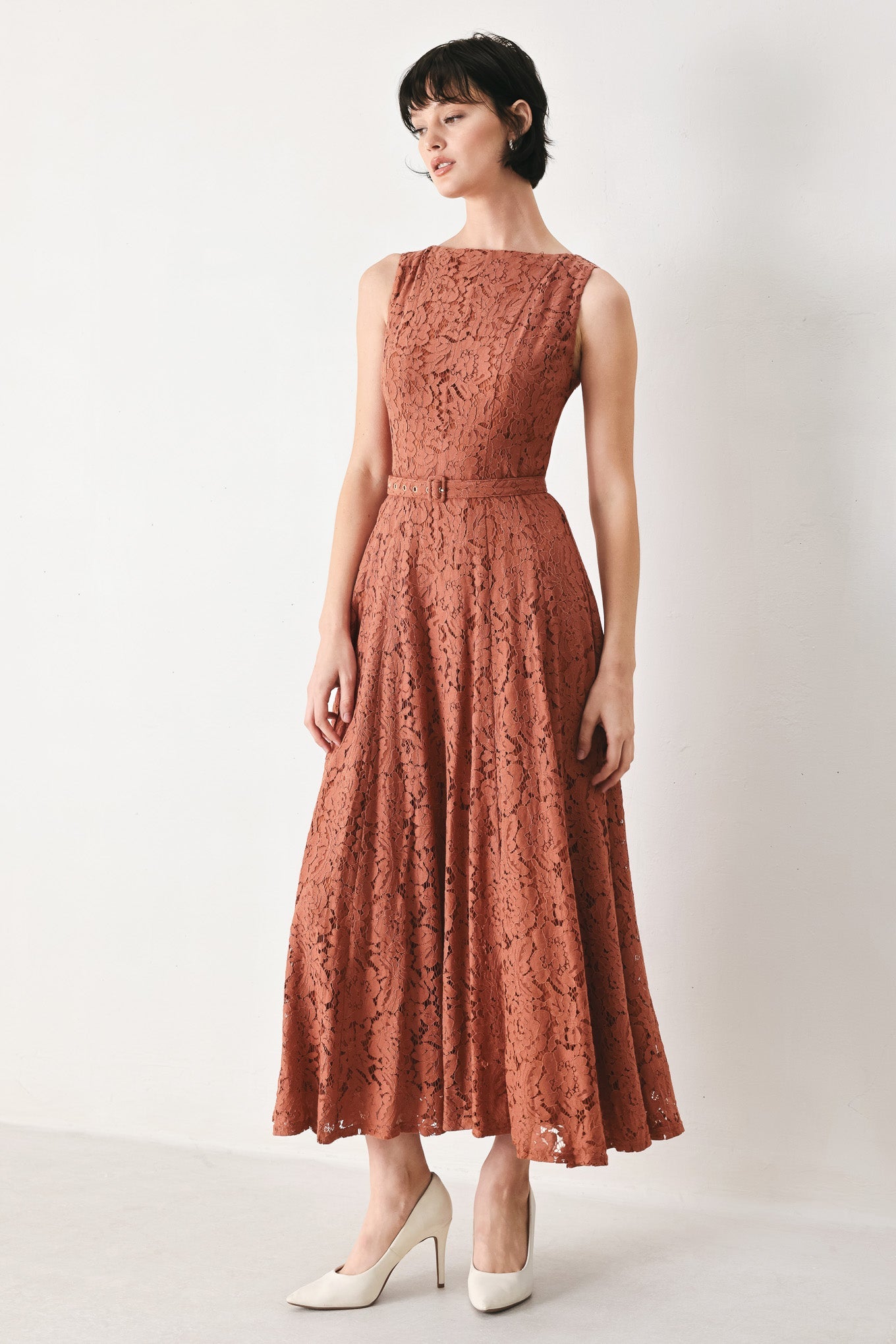 TRUE ROMANCE WOVEN LACE MIDI DRESS - Glamourous Grace