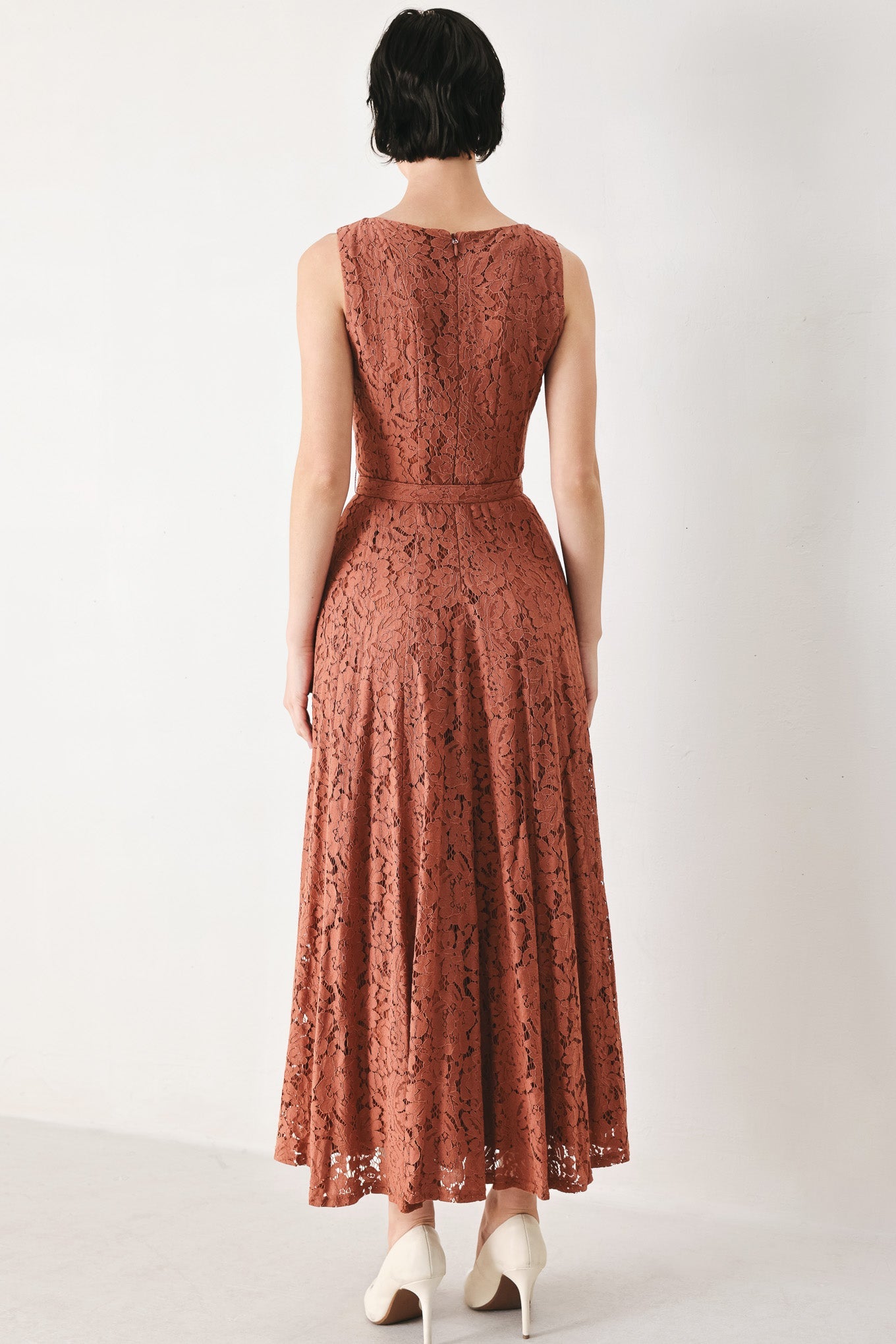 TRUE ROMANCE WOVEN LACE MIDI DRESS - Glamourous Grace