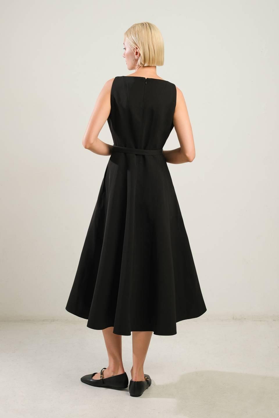 LIVING THE DREAM BLACK WOVEN MIDI DRESS - Glamourous Grace