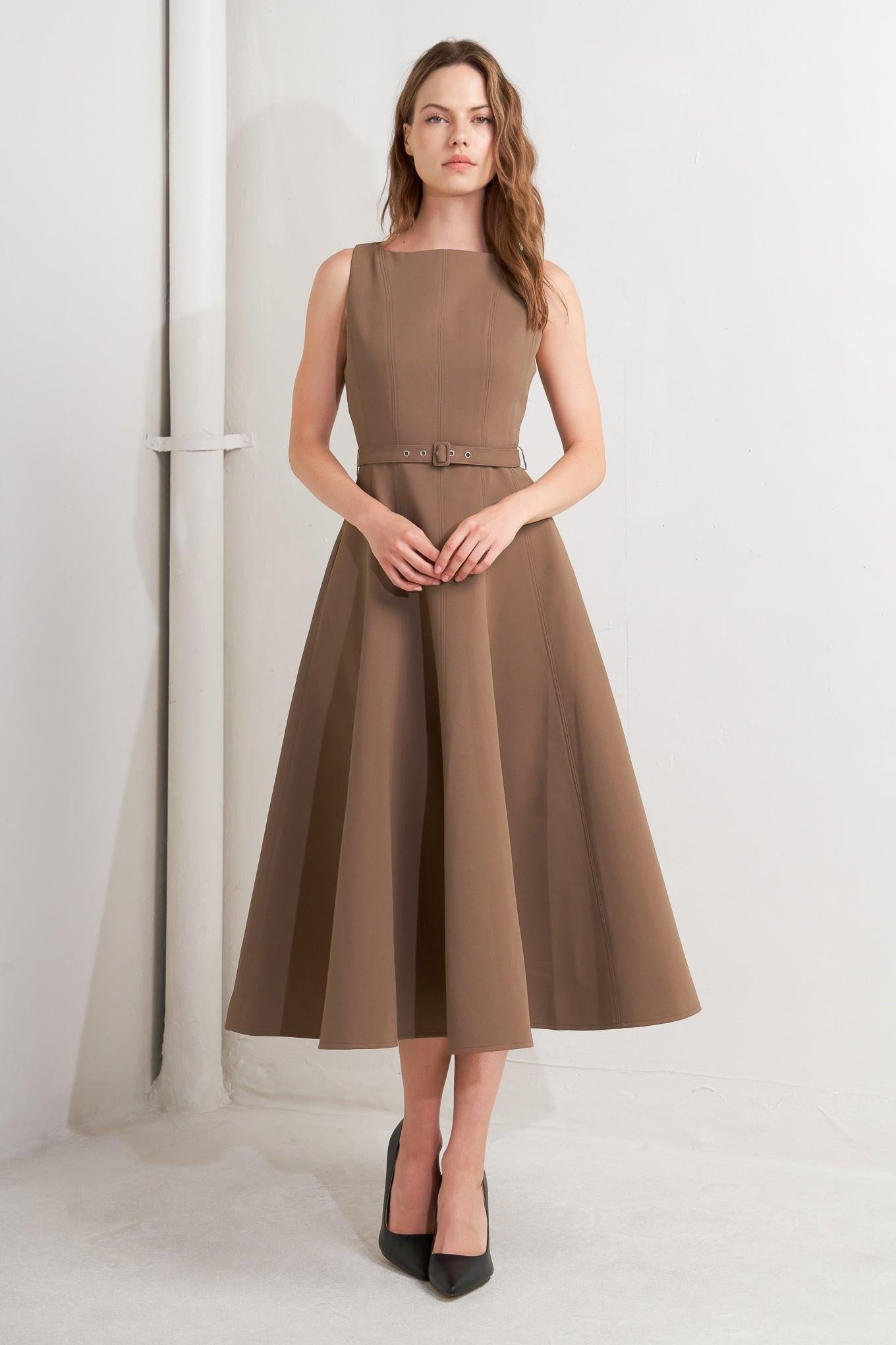 LIVING THE DREAM BROWN WOVEN MIDI DRESS - Glamourous Grace
