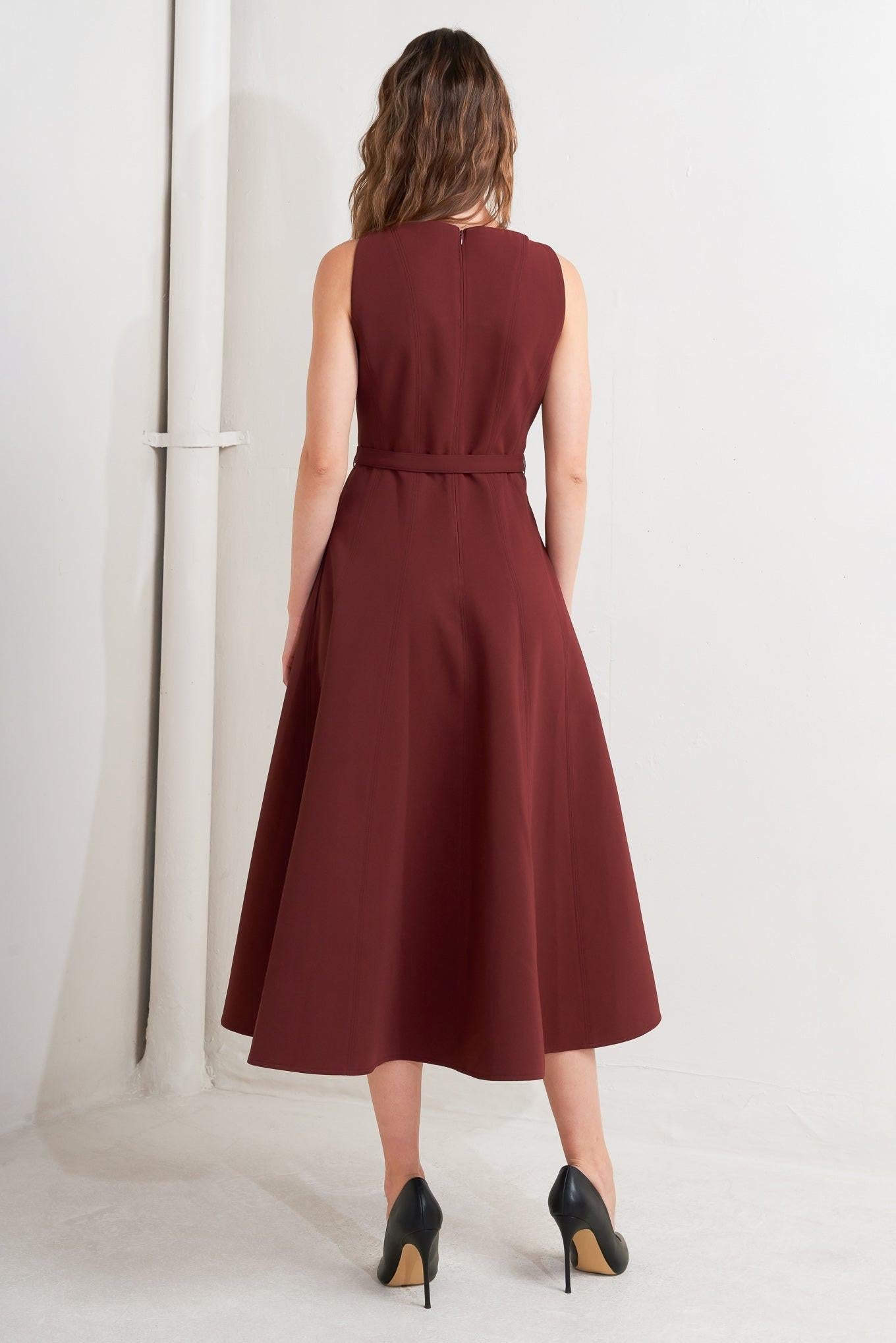 LIVING THE DREAM WINE WOVEN MIDI DRESS - Glamourous Grace