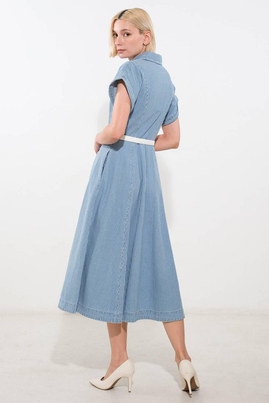 SOAK IN THE SUN DENIM MIDI DRESS - Glamourous Grace