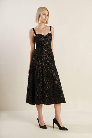 STAPLE MOMENT WOVEN LACE MIDI DRESS - Glamourous Grace