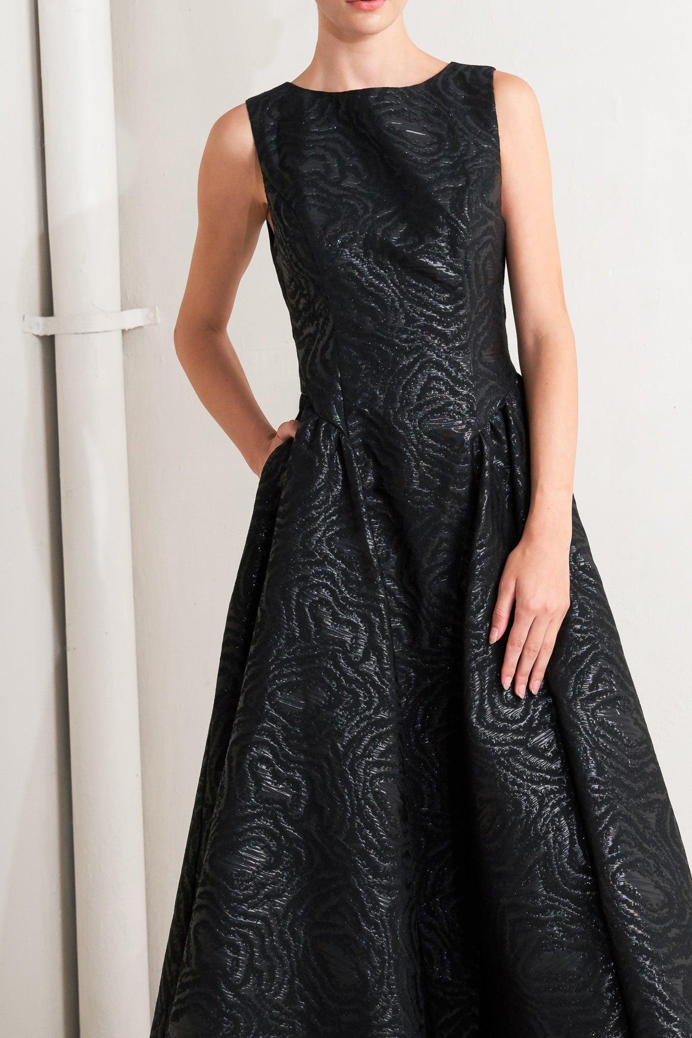 CHECK YOURSELF BLACK WOVEN MIDI DRESS - Glamourous Grace