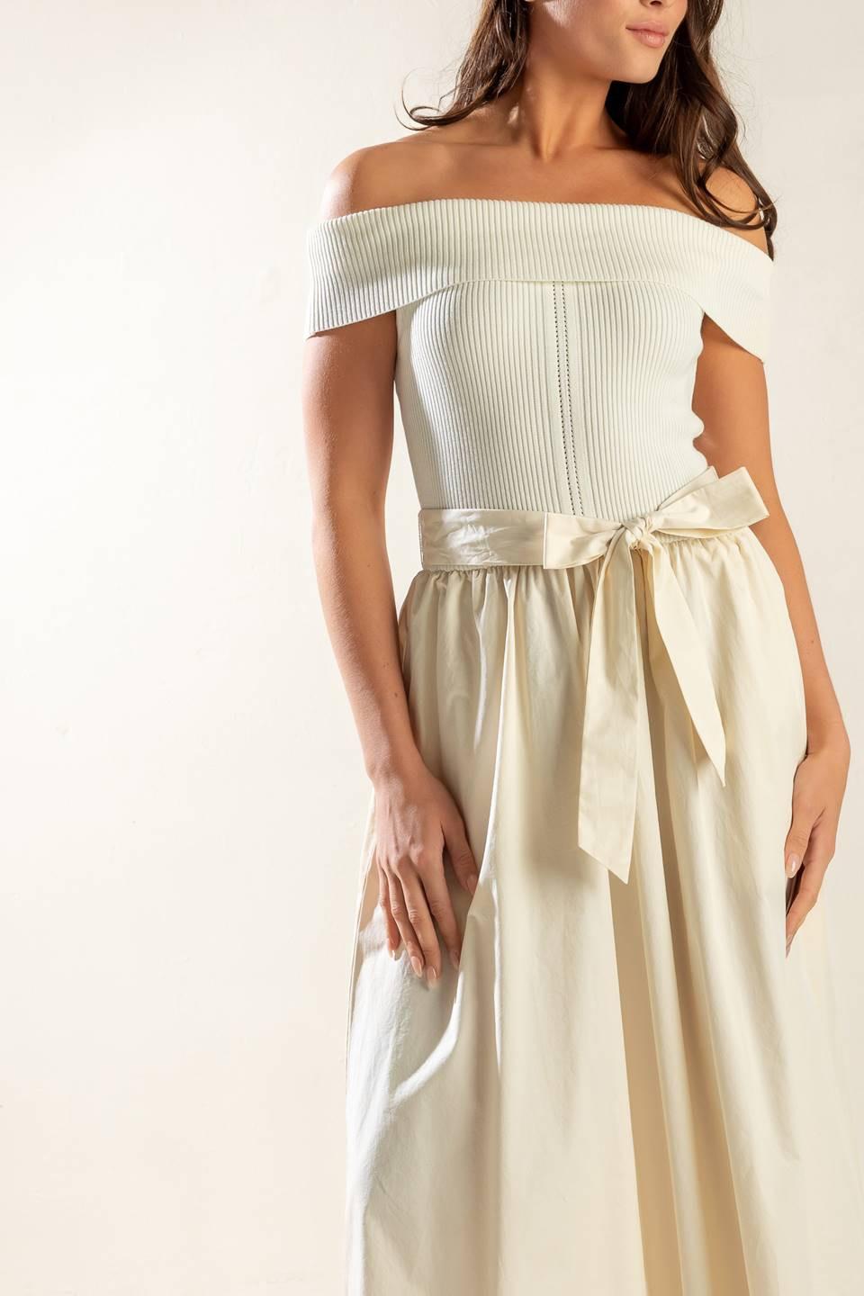 SOCIAL SEASON  OFF SHOULDER MIDI DRESS - Glamourous Grace