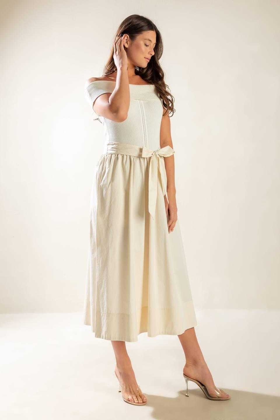 SOCIAL SEASON  OFF SHOULDER MIDI DRESS - Glamourous Grace