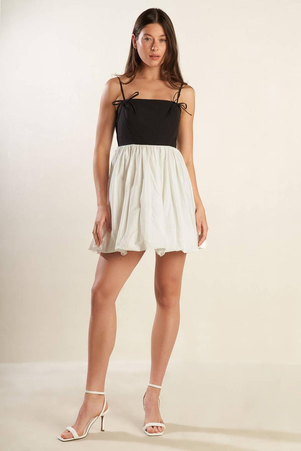 PATIO SENSETS WOVEN COMBINATION MINI DRESS - Glamourous Grace
