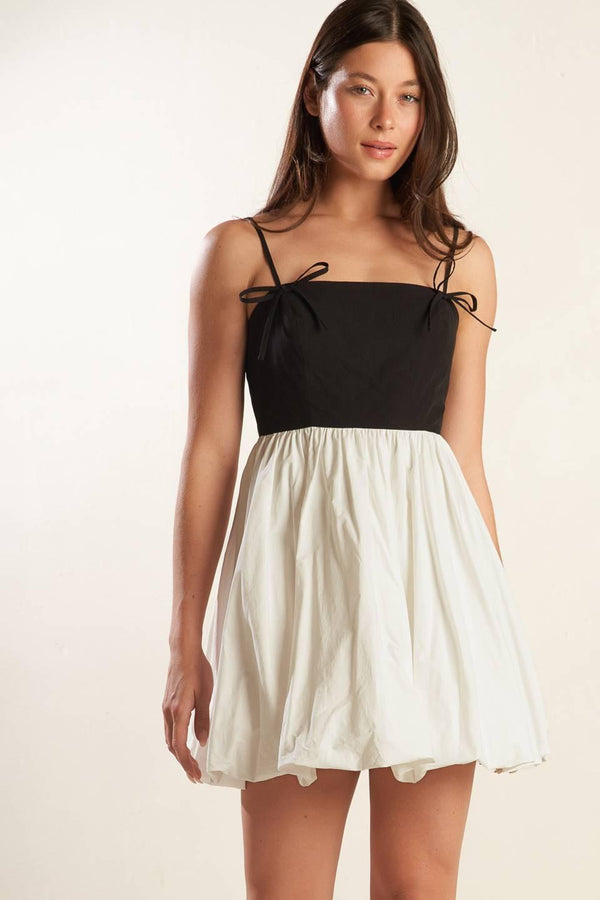 PATIO SENSETS WOVEN COMBINATION MINI DRESS - Glamourous Grace