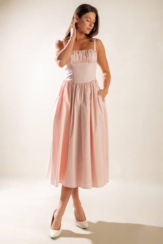 EASILY LOVED WOVEN MIDI DRESS - Glamourous Grace