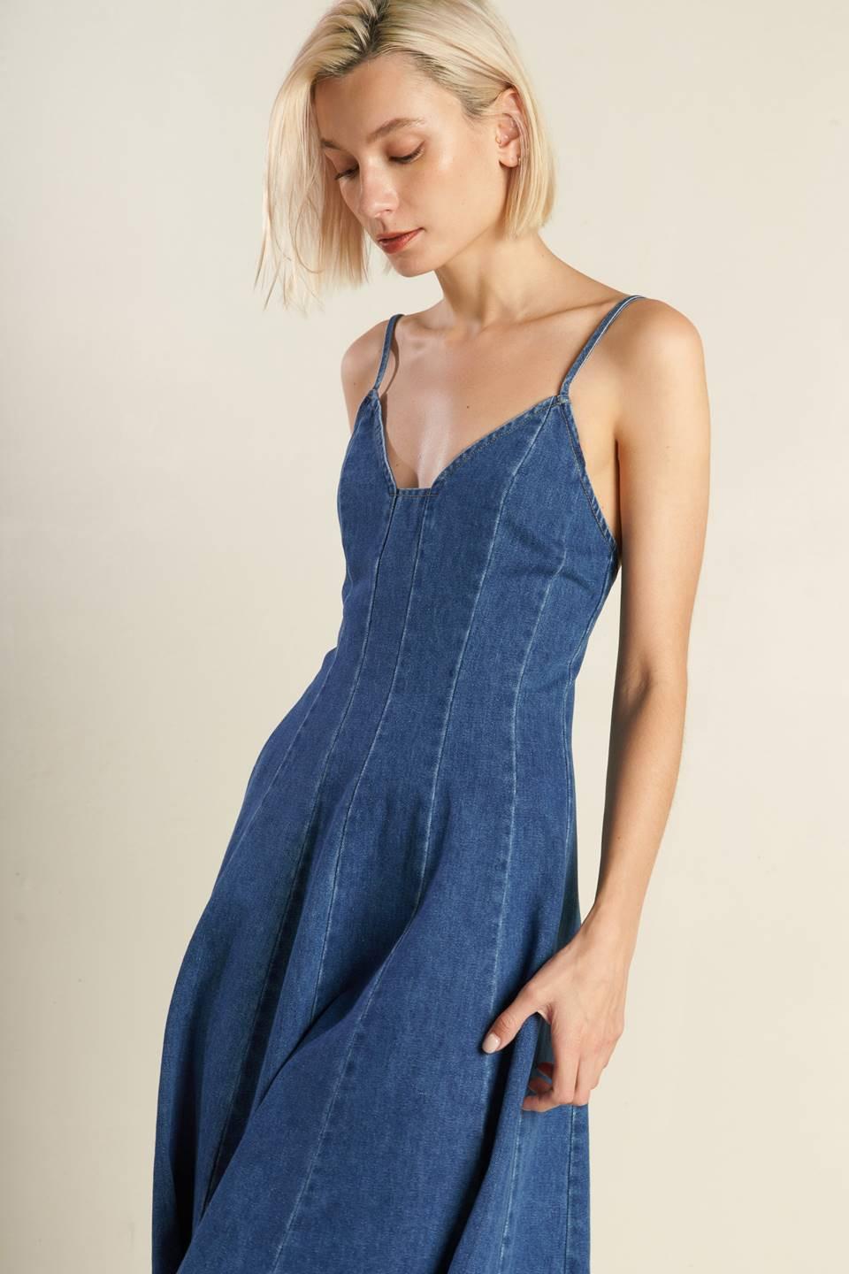 ROSEWOOD ROMANCE DENIM MIDI DRESS - Glamourous Grace