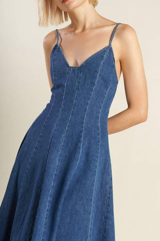 ROSEWOOD ROMANCE DENIM MIDI DRESS - Glamourous Grace