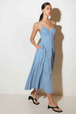 BLUEBELL BREEZE LIGHTWEIGHT DENIM MIDI DRESS - Glamourous Grace