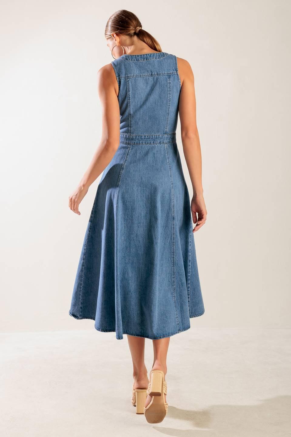 THE JOURNEY BEGINS BLUE DENIM MIDI DRESS - Glamourous Grace