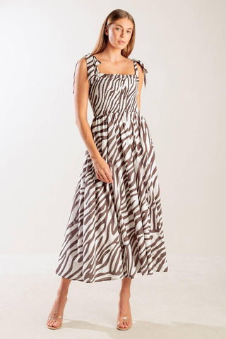 DANCING WITH THE WOVEN MIDI DRESS - Glamourous Grace
