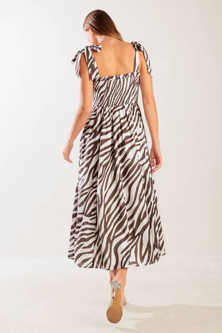 DANCING WITH THE WOVEN MIDI DRESS - Glamourous Grace