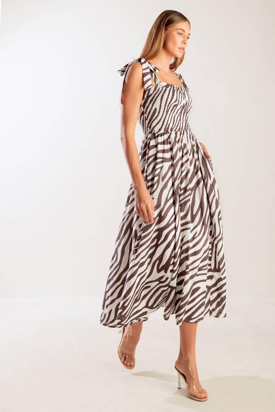 DANCING WITH THE WOVEN MIDI DRESS - Glamourous Grace