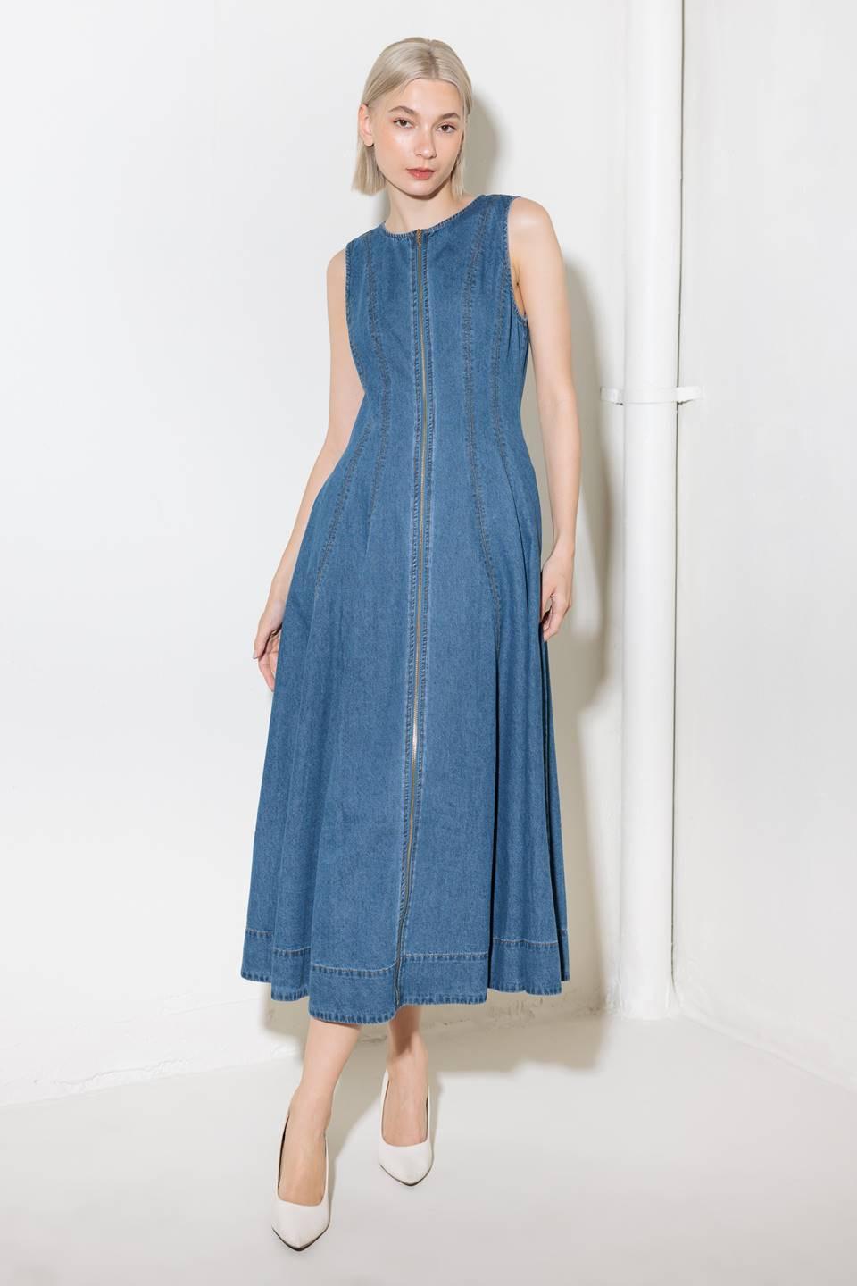 IRRESISTIBLY POISED DENIM MIDI DRESS - Glamourous Grace