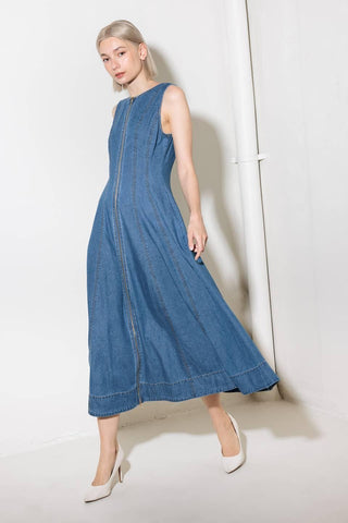 IRRESISTIBLY POISED DENIM MIDI DRESS - Glamourous Grace