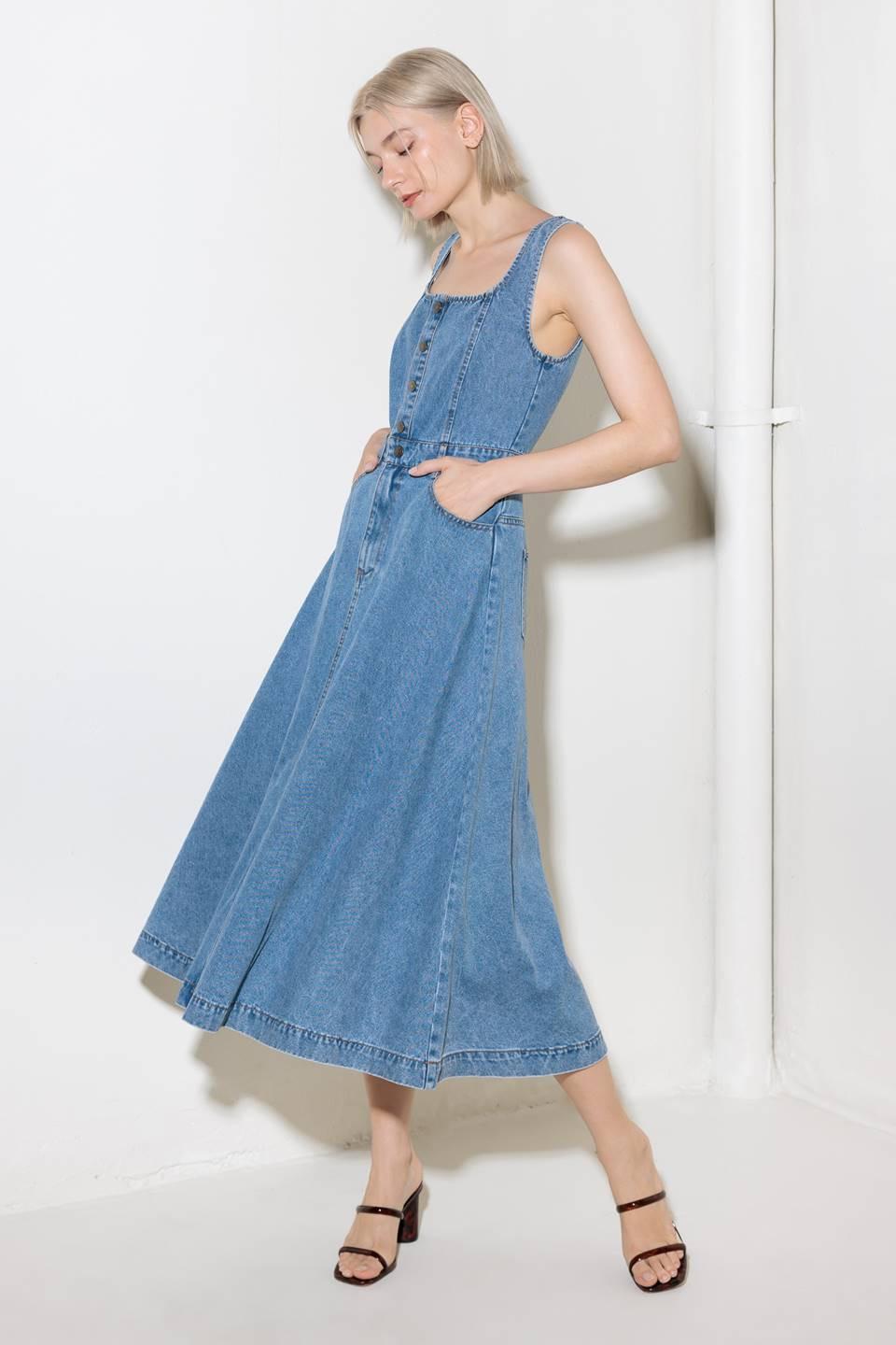 SOFTLY ROMANTIC DENIM MIDI DRESS - Glamourous Grace
