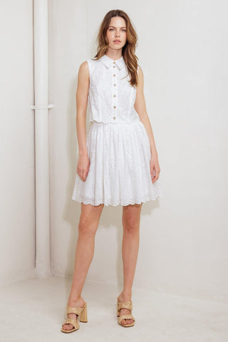 LEAF KISS WHITE WOVEN EYELET MINI DRESS - Glamourous Grace