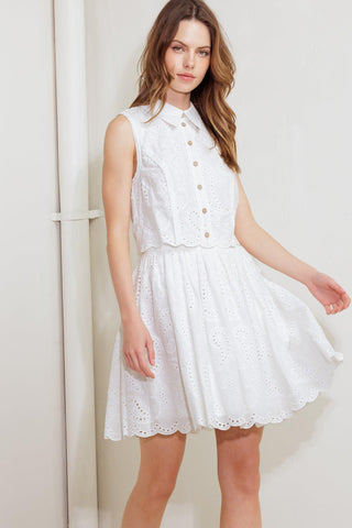 LEAF KISS WHITE WOVEN EYELET MINI DRESS - Glamourous Grace