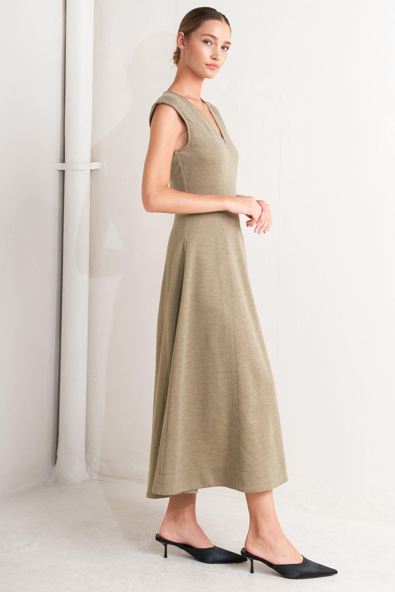 SOPHISTICATED SIMPLICITY WOVEN KNIT MIDI DRESS - Glamourous Grace