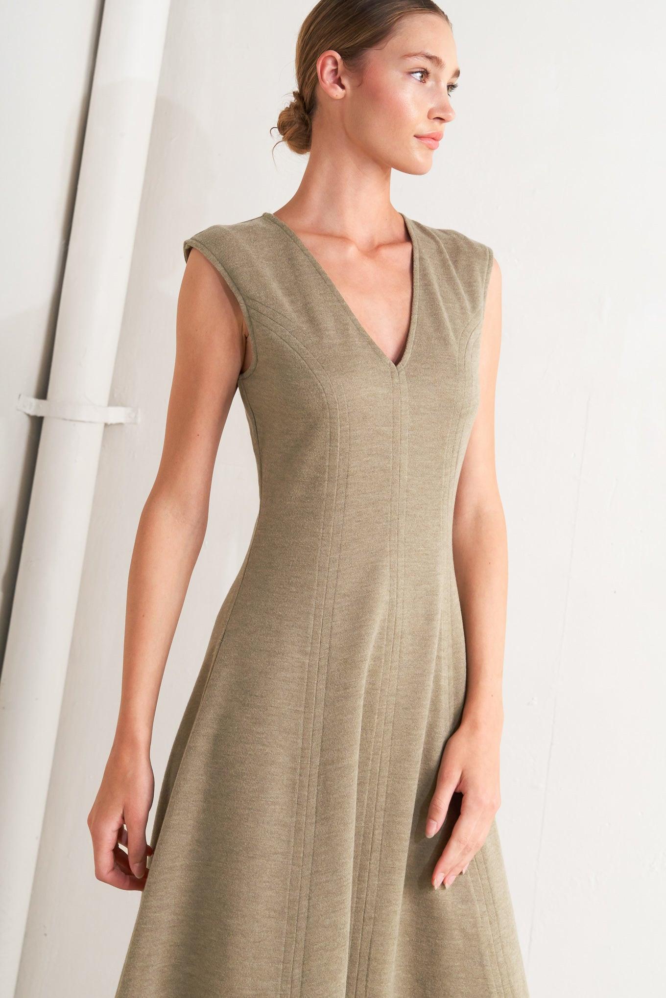 SOPHISTICATED SIMPLICITY WOVEN KNIT MIDI DRESS - Glamourous Grace