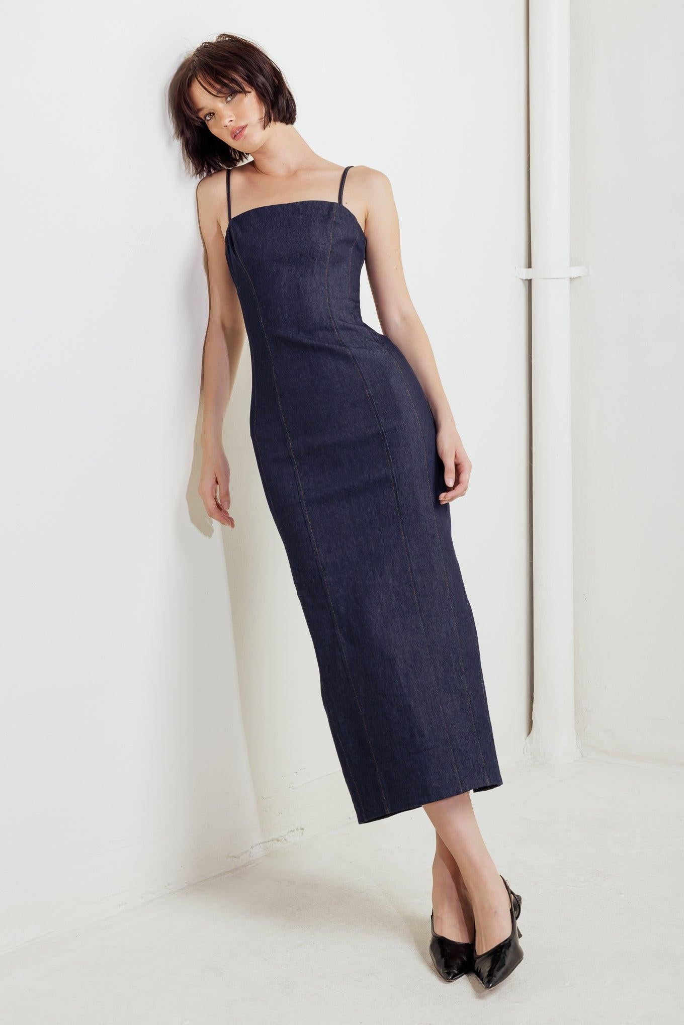 QUIET CURVE DARK DENIM MIDI DRESS - Glamourous Grace