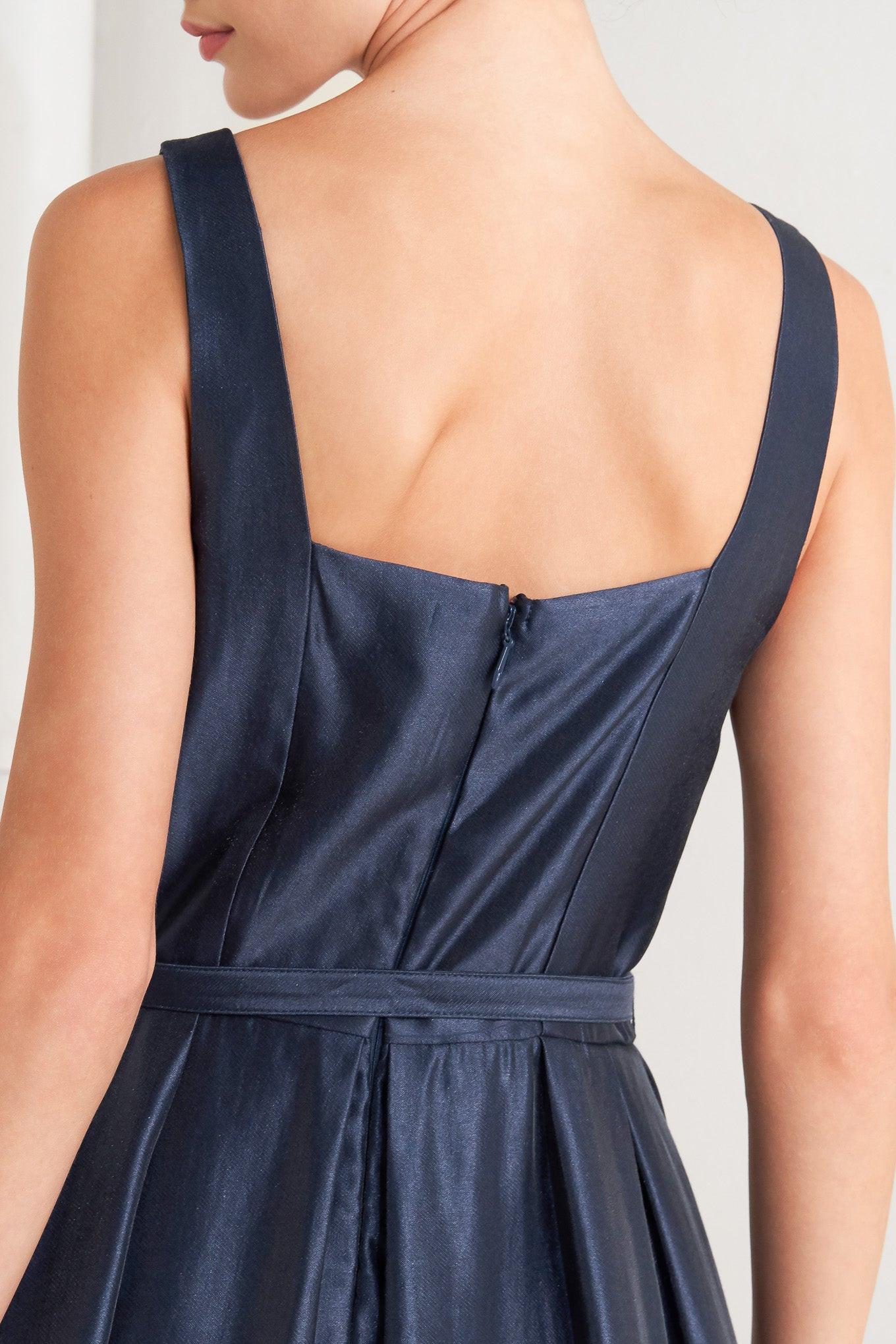 FEMME SILHOUETTE WOVEN MIDI DRESS - Glamourous Grace