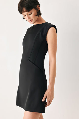 THE MODERN ICON WOVEN SHIFT DRESS - Glamourous Grace