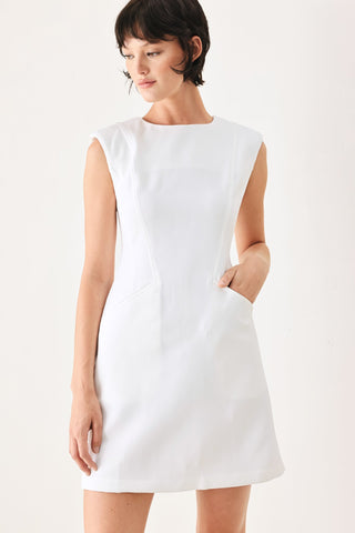 THE MODERN ICON WOVEN SHIFT DRESS - Glamourous Grace