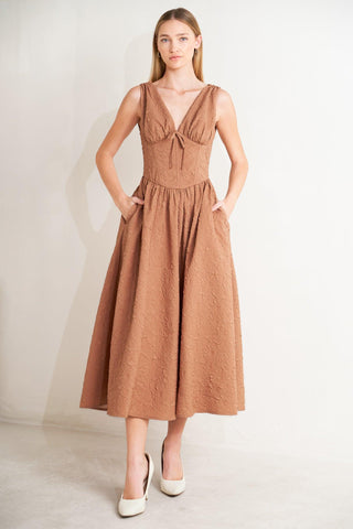 EARTHBOUND CHARM WOVEN MIDI DRESS - Glamourous Grace