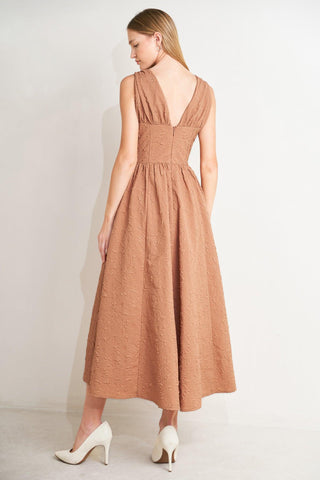 EARTHBOUND CHARM WOVEN MIDI DRESS - Glamourous Grace