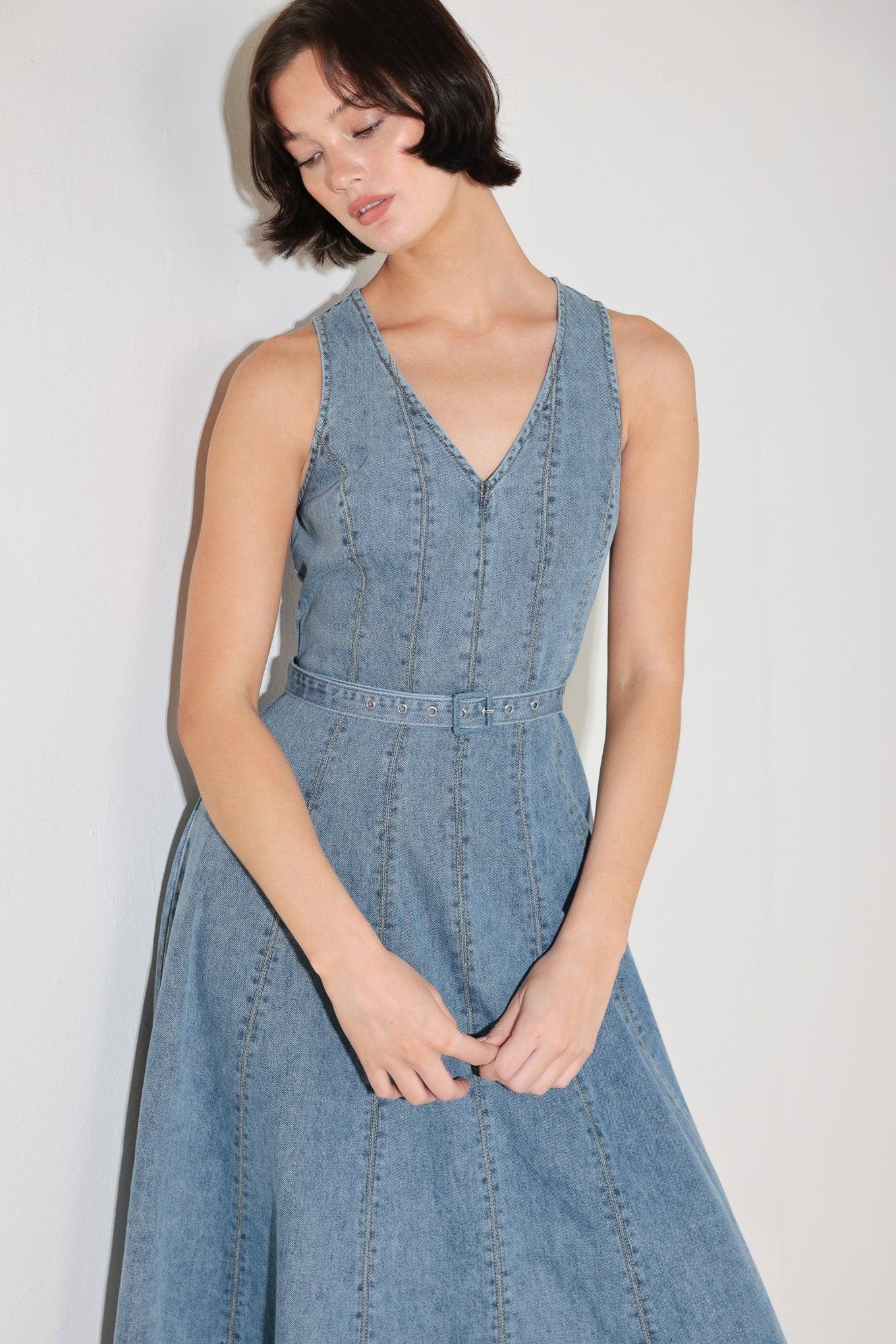 SIMPLY STUNNING DENIM MIDI DRESS - Glamourous Grace