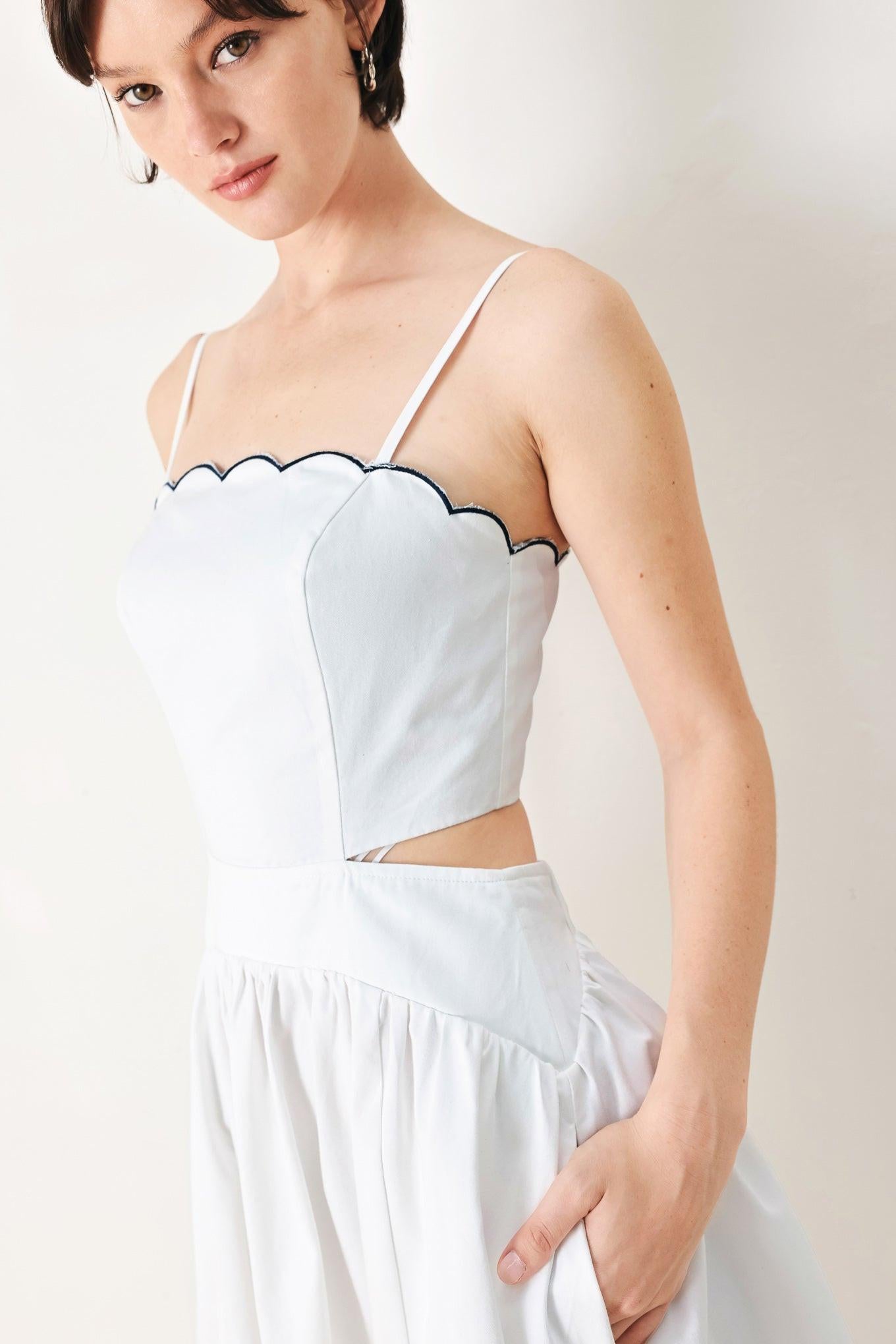 PURE ELEGANCE WOVEN MIDI DRESS - Glamourous Grace