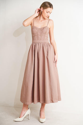 UNDERSTATED GLAM WOVEN TWILL MIDI DRESS - Glamourous Grace