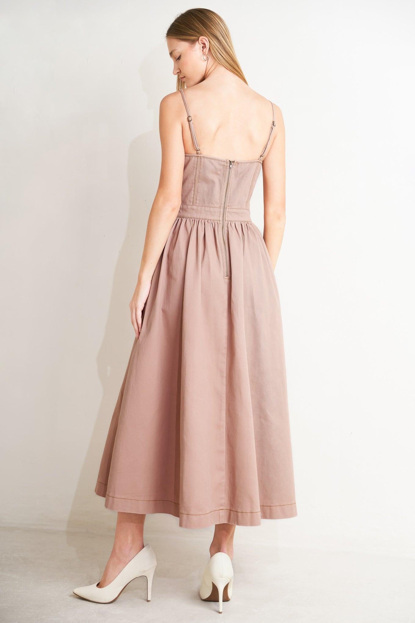 UNDERSTATED GLAM WOVEN TWILL MIDI DRESS - Glamourous Grace