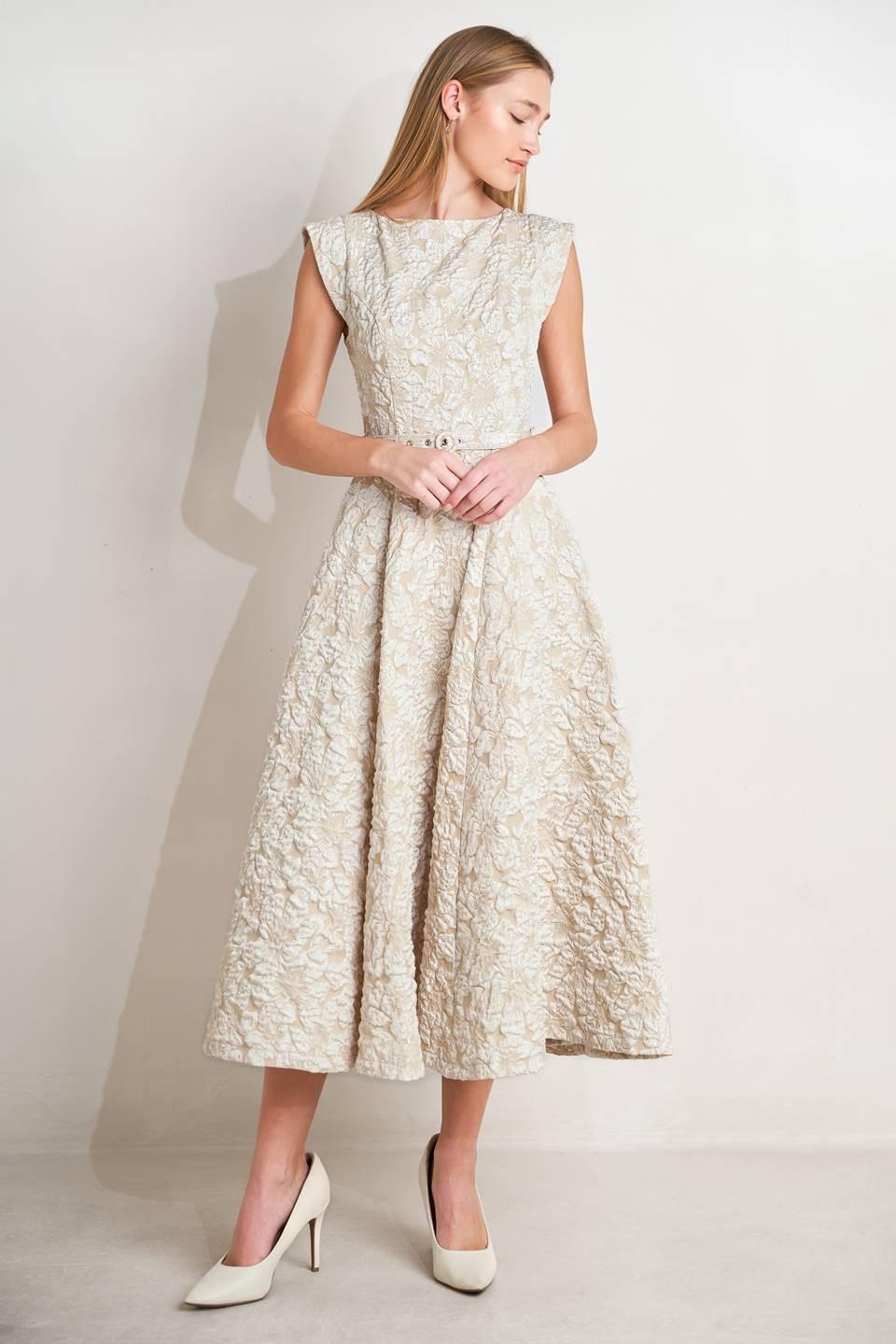 STATEMENT IN IVORY WOVEN MIDI DRESS - Glamourous Grace