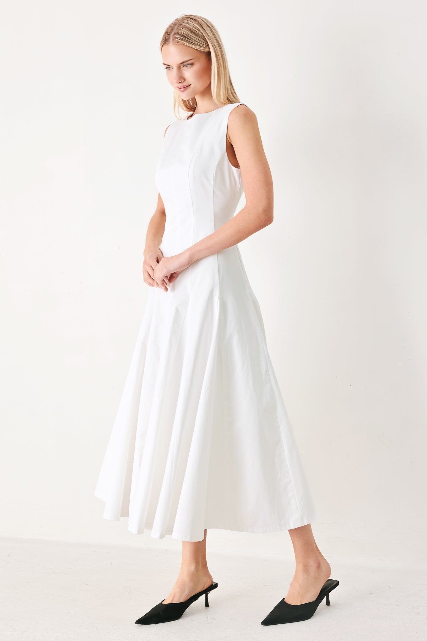REFINED BEAUTY WOVEN MIDI DRESS - Glamourous Grace