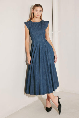 TIMELESS BLUE FORM DENIM MIDI DRESS - Glamourous Grace